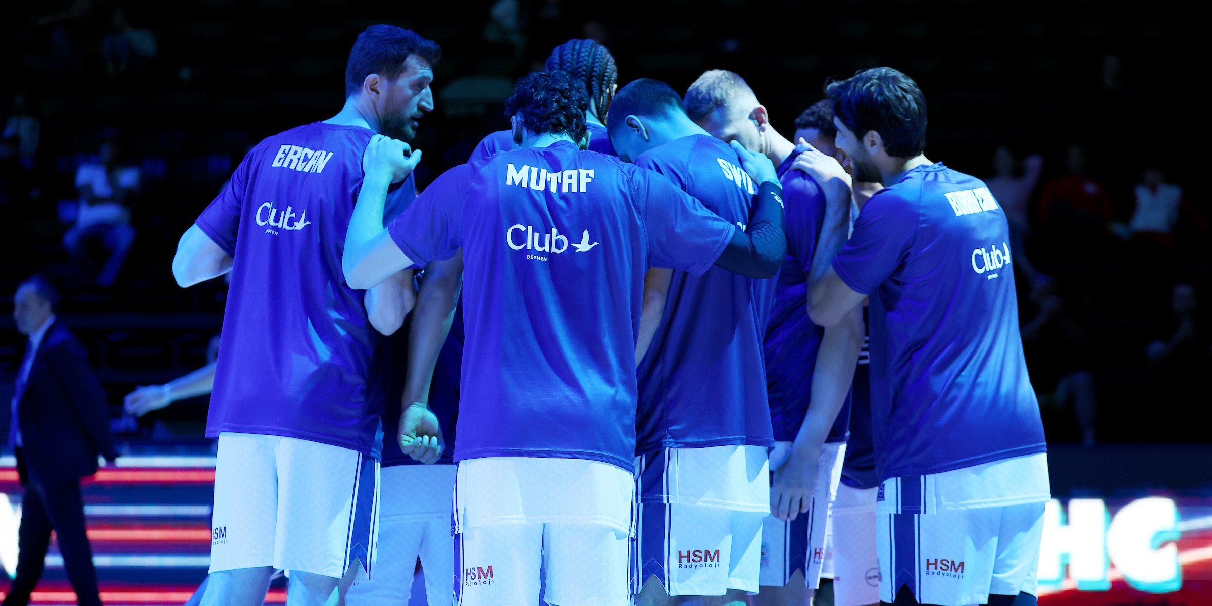 BSL’de Yenilgisiz İki Takım Karşı Karşıya...