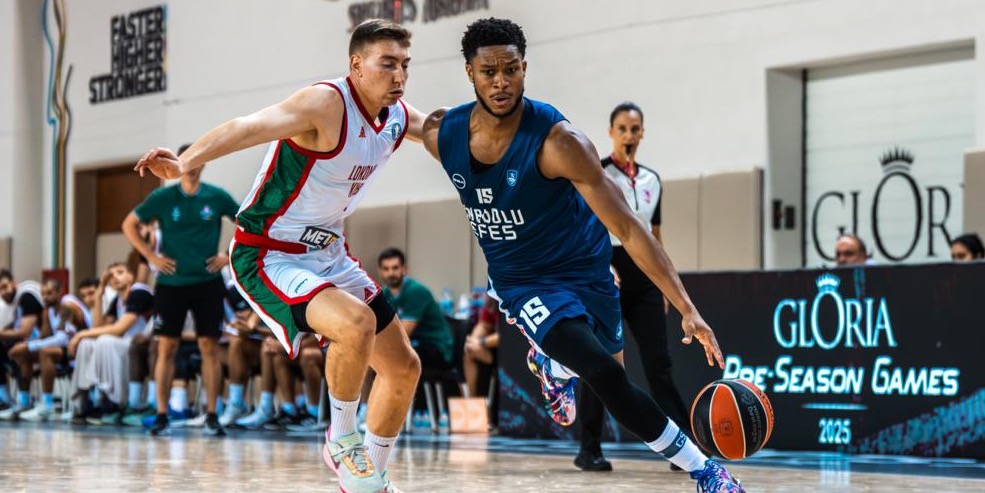 Anadolu Efes 84 - Lokomotiv Kuban 88 (Gloria Cup)