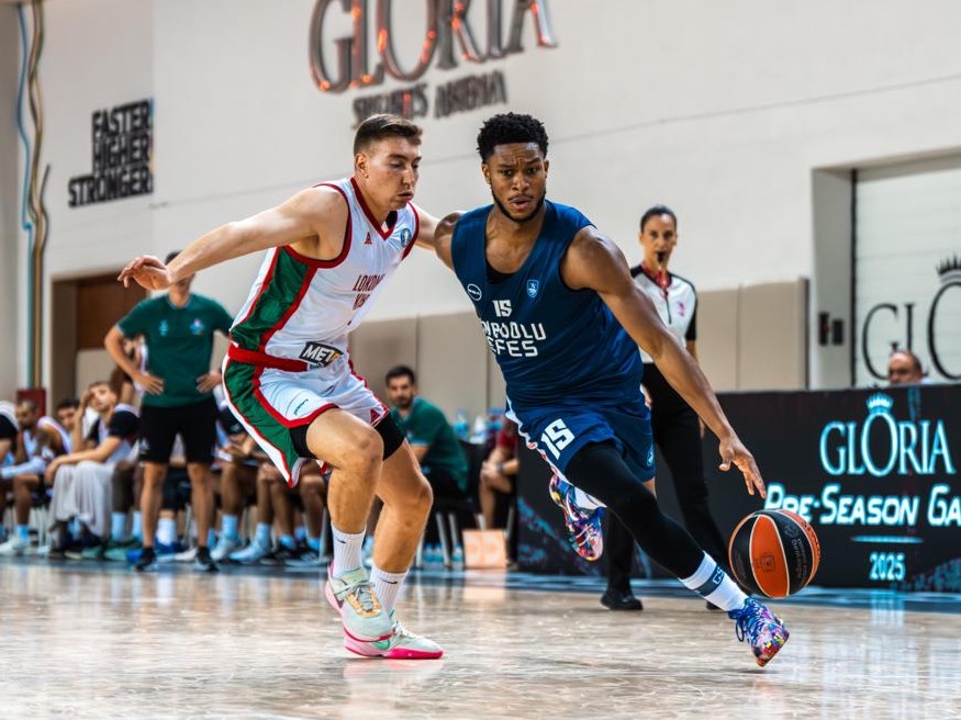 Anadolu Efes 84 - Lokomotiv Kuban 88 (Gloria Cup)