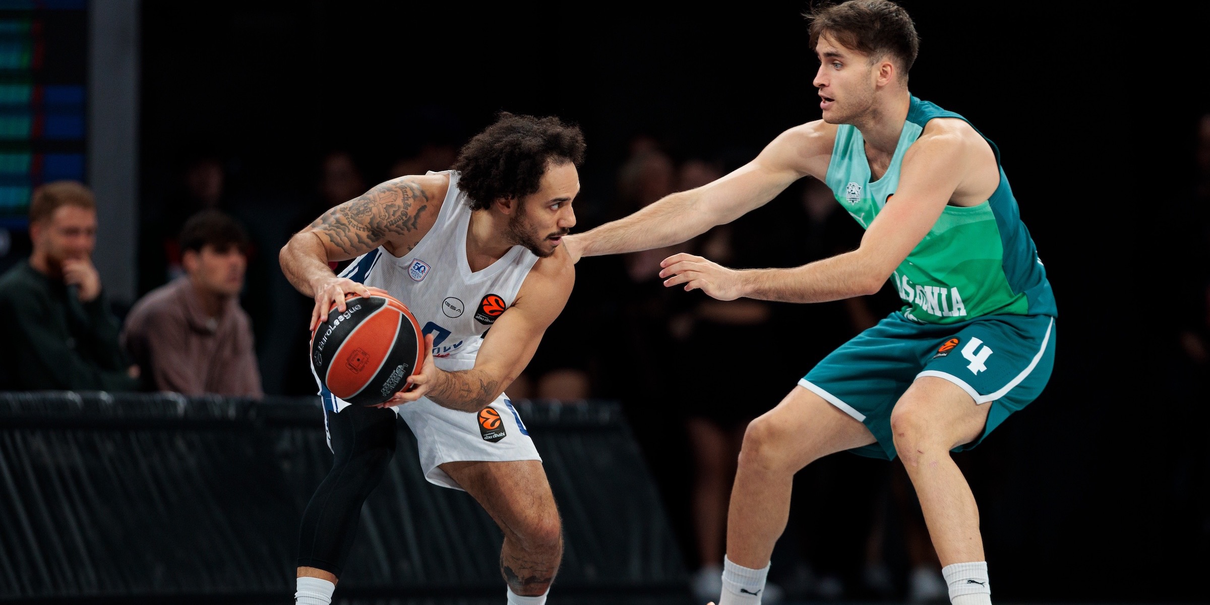 Baskonia Vitoria-Gasteiz: 86 - Anadolu Efes: 75