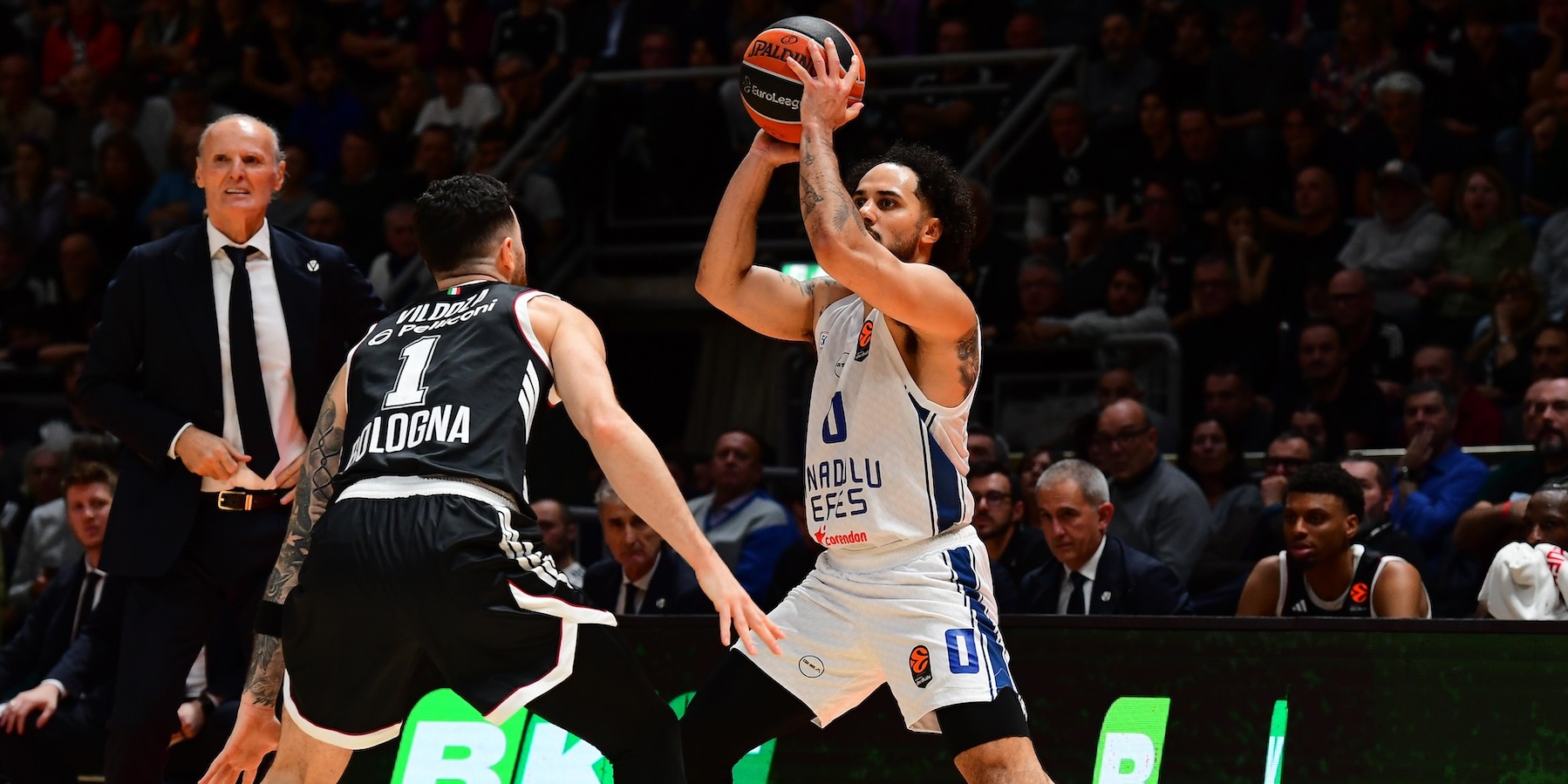 Virtus Bologna: 99 - Anadolu Efes: 89