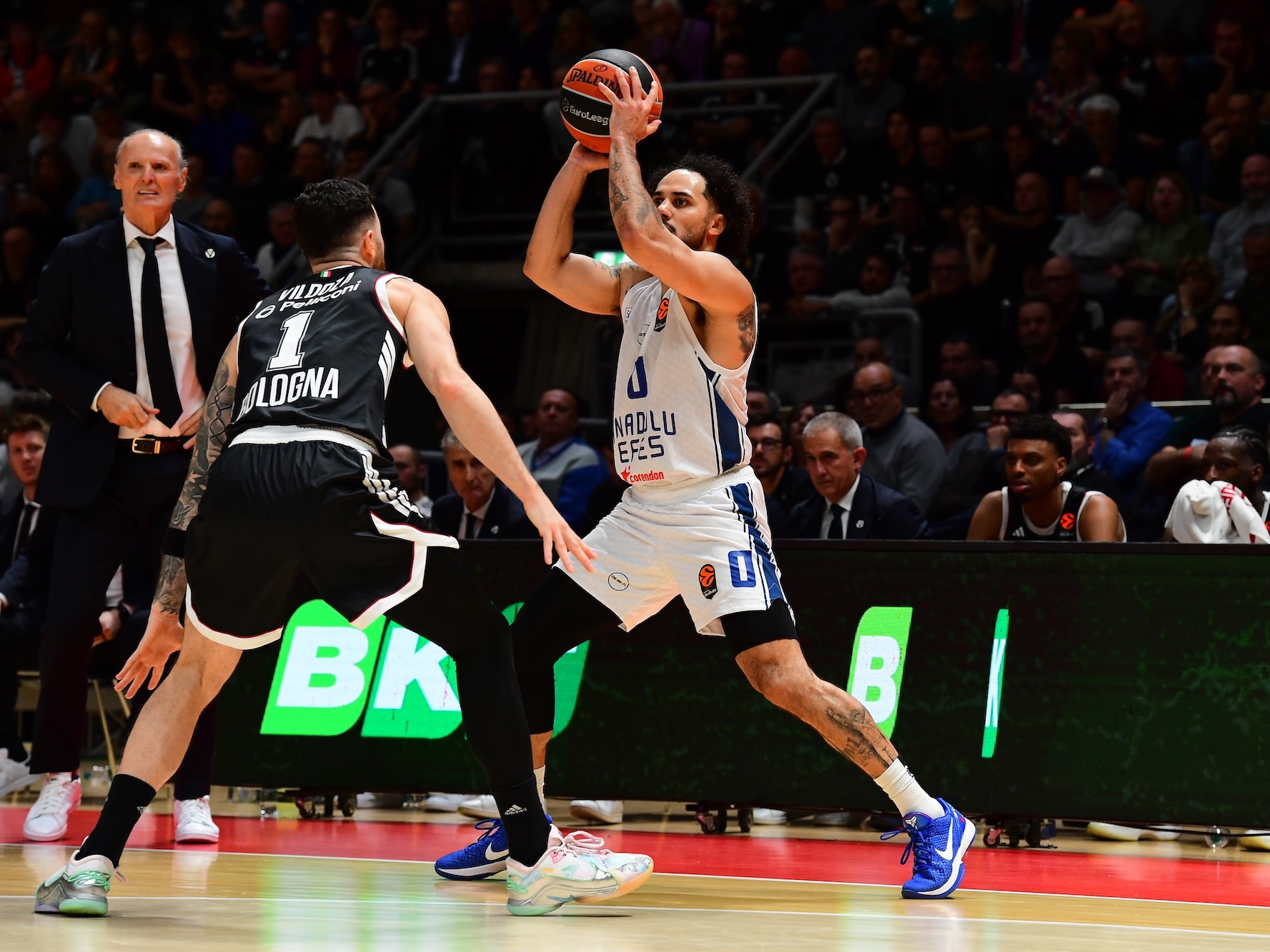 Virtus Bologna: 99 - Anadolu Efes: 89