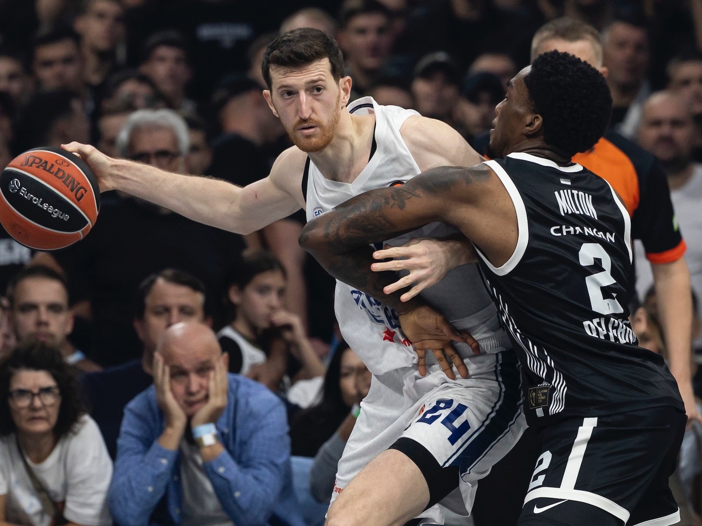 Partizan: 93 - Anadolu Efes: 87