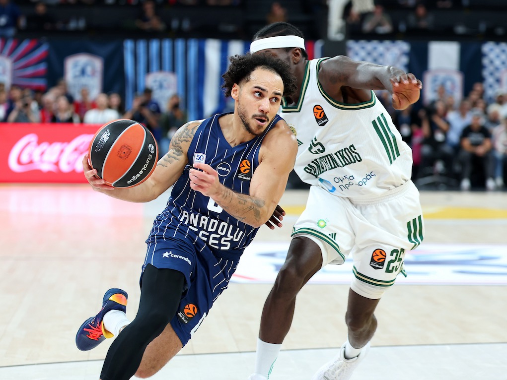 Anadolu Efes: 81 - Panathinaikos Aktor: 95