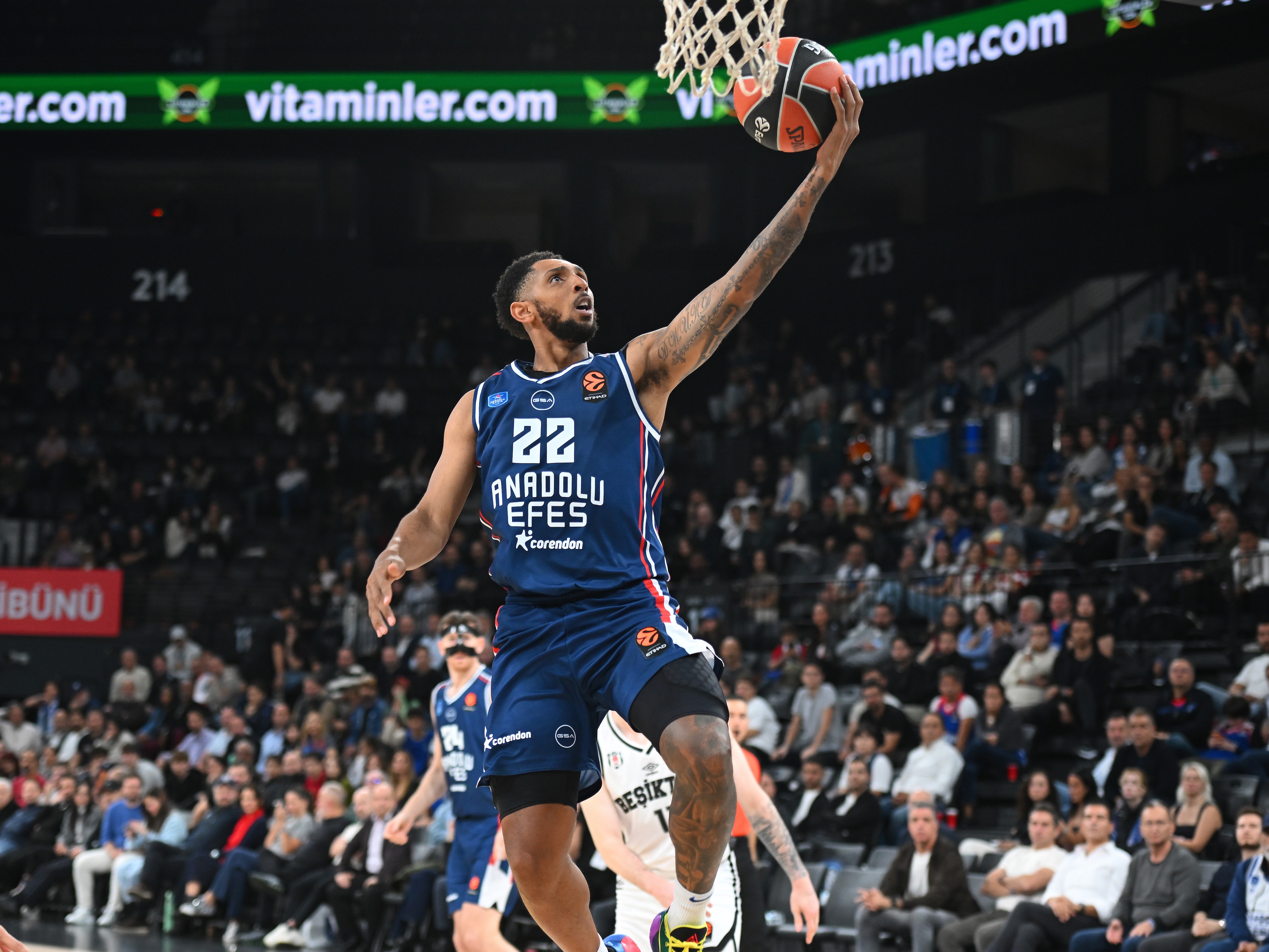 EuroLeague Derbisinde Galibiyet Bizim!