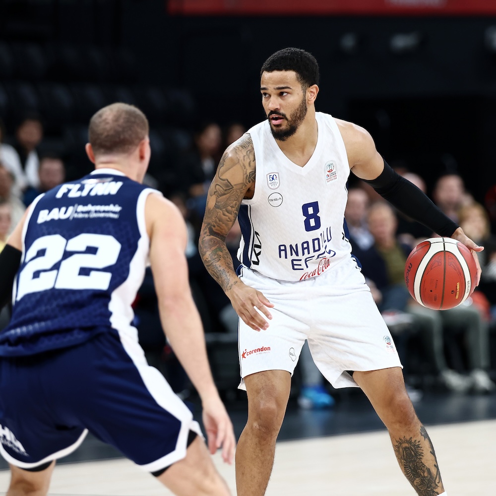 Anadolu Efes: 75 - Bahçeşehir Koleji: 78