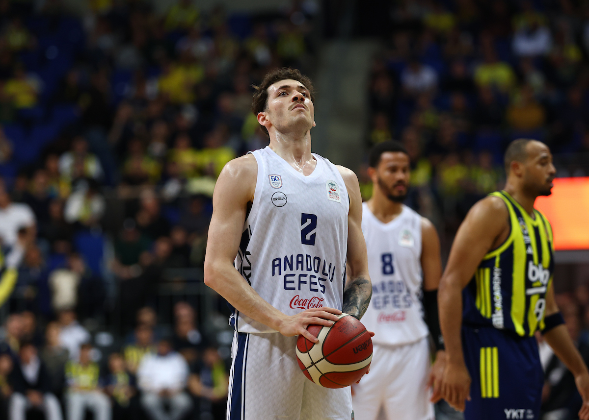 Fenerbahçe Beko: 97 - Anadolu Efes: 94
