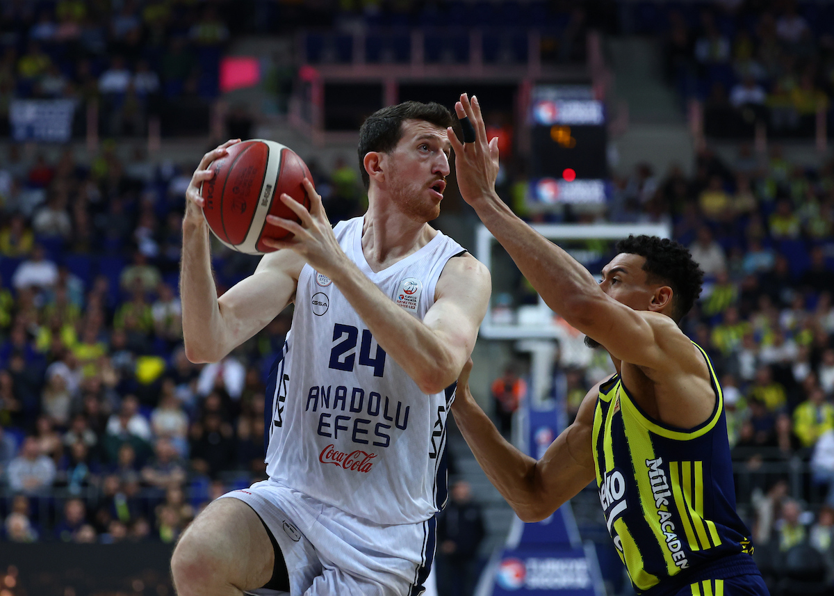 Fenerbahçe Beko: 97 - Anadolu Efes: 94