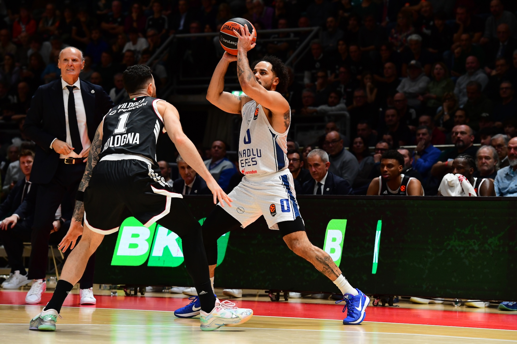 Virtus Bologna: 99 - Anadolu Efes: 89