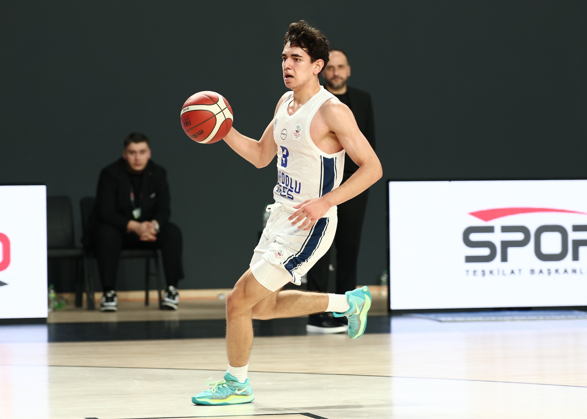 Gençlerimiz BGL’ye Farklı Galibiyet ile Başladı: 96-61