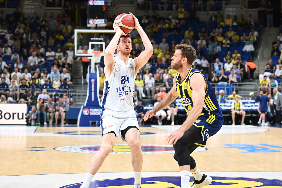 Fenerbahçe Beko: 73 - Anadolu Efes: 72