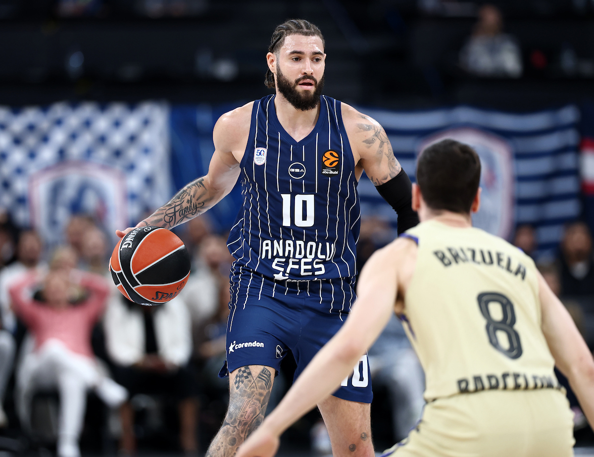 Evimizde Barcelona’ya Geçit Yok: 74-73