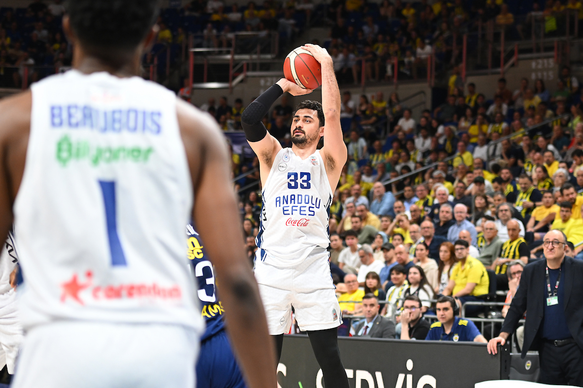 Fenerbahçe Beko: 73 - Anadolu Efes: 72