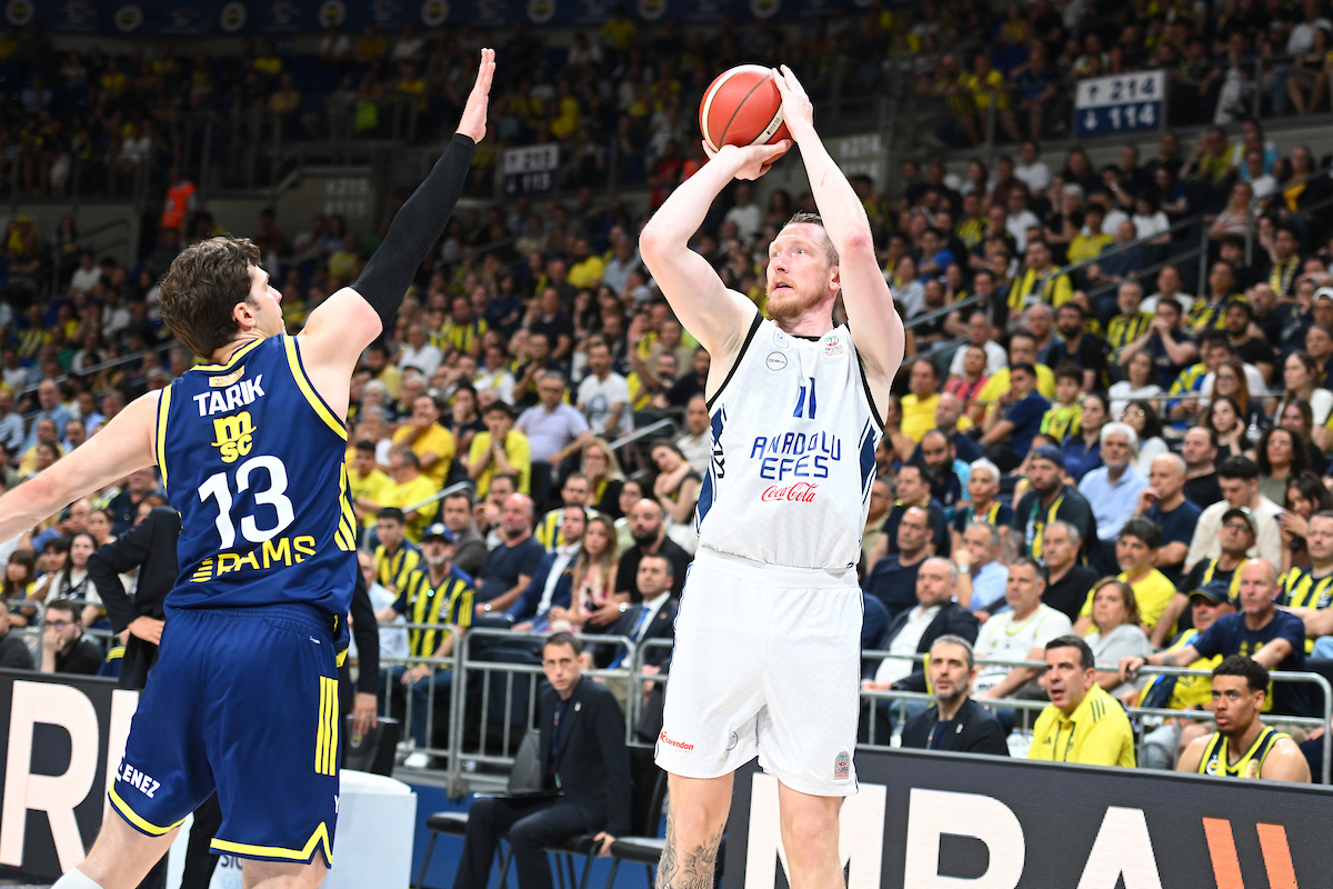 Fenerbahçe Beko: 73 - Anadolu Efes: 72