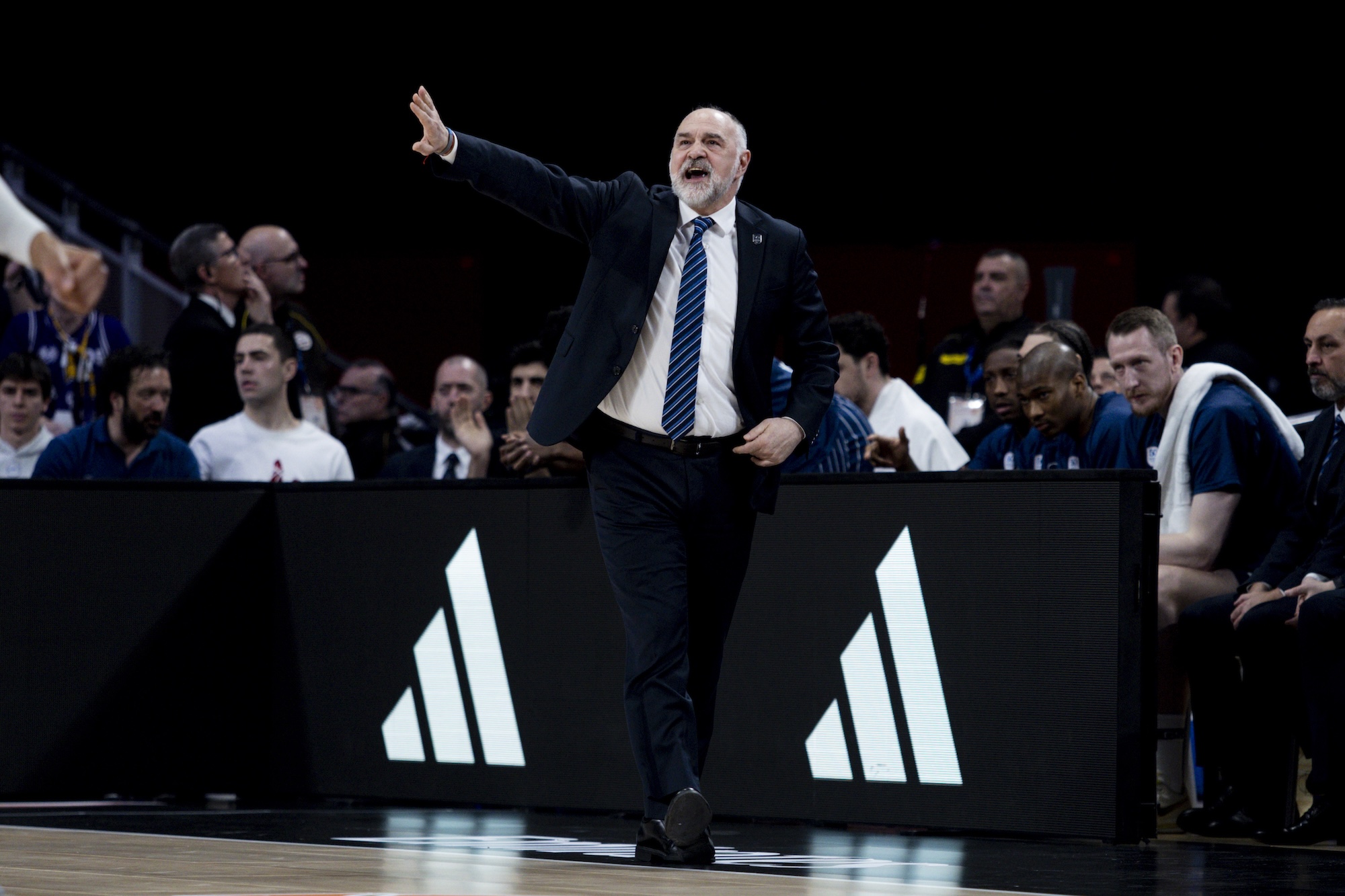 Real Madrid: 82 - Anadolu Efes: 71