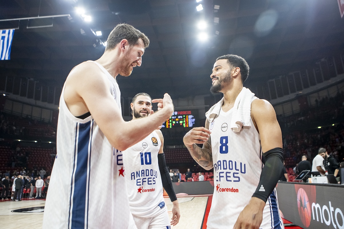 Olympiacos Deplasmanında Galibiz: 82-78