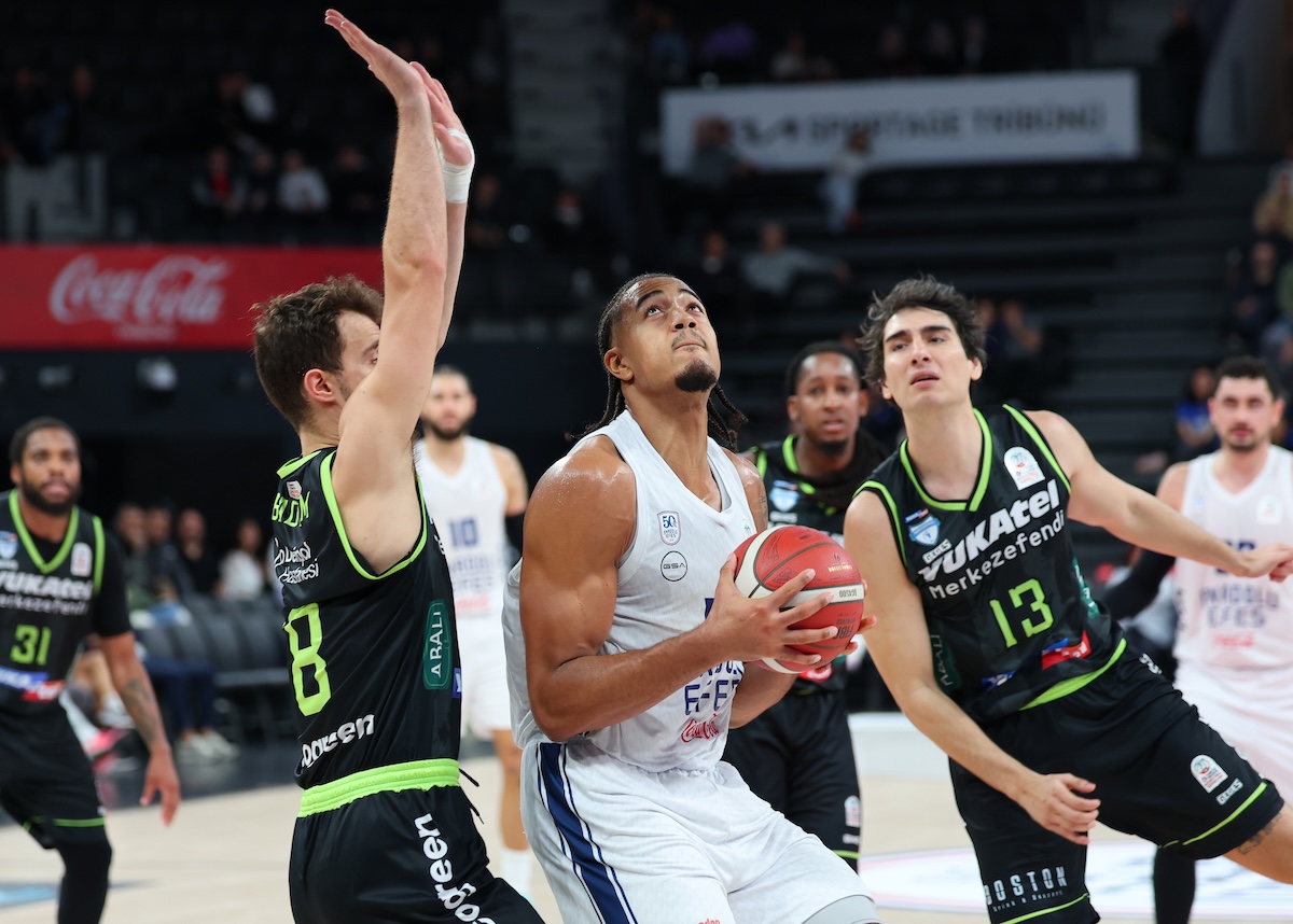 Yukatel Merkezefendi Belediyesi Basket’i 90-72 Mağlup Ettik...