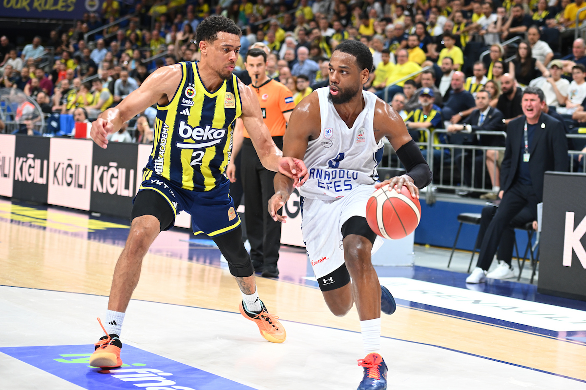 Fenerbahçe Beko: 73 - Anadolu Efes: 72