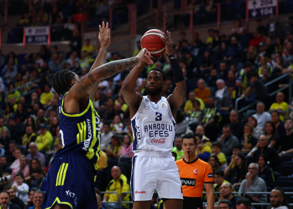 Fenerbahçe Beko: 97 - Anadolu Efes: 94