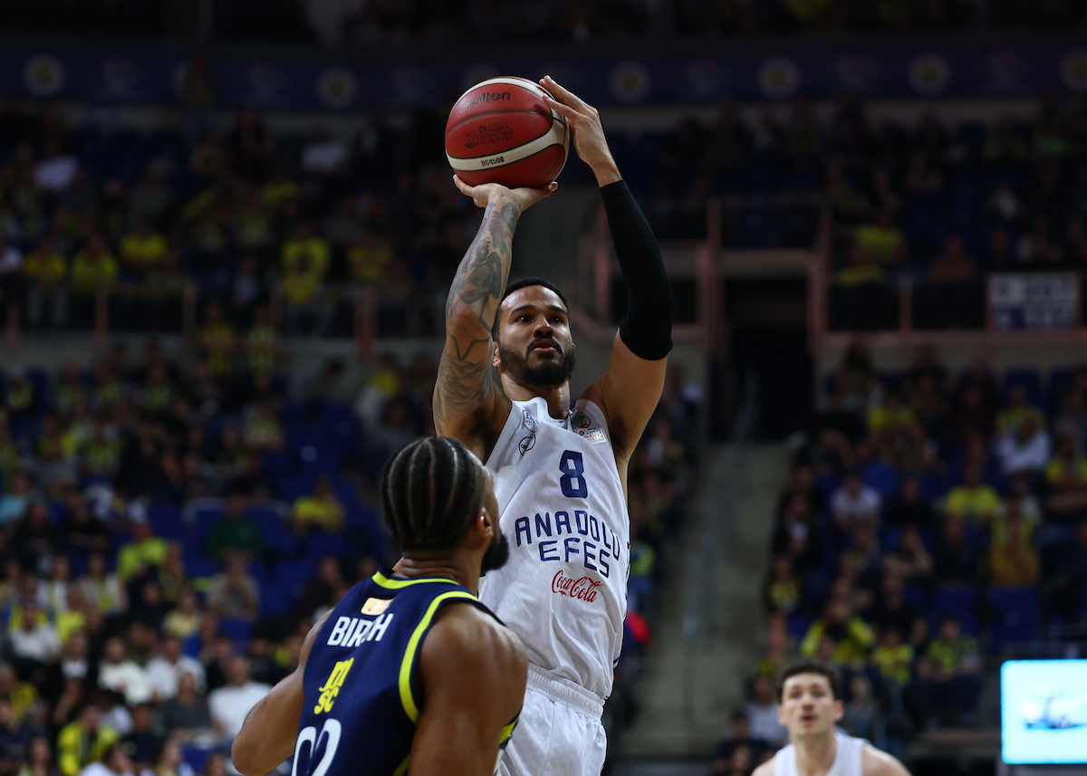 Fenerbahçe Beko: 97 - Anadolu Efes: 94