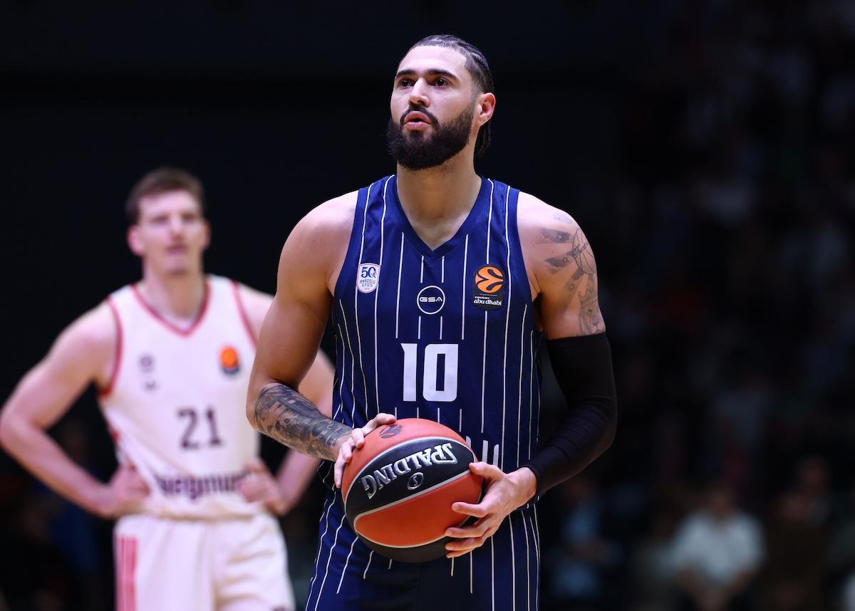 Antalya’da Galibiyet Bizim: 74-72