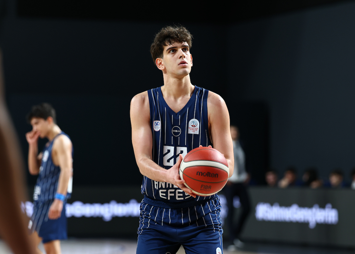 Beşiktaş’ı 90-87 Yenen Gençlerimiz BGL'de Yenilgisiz Liderliğini Sürdürdü...