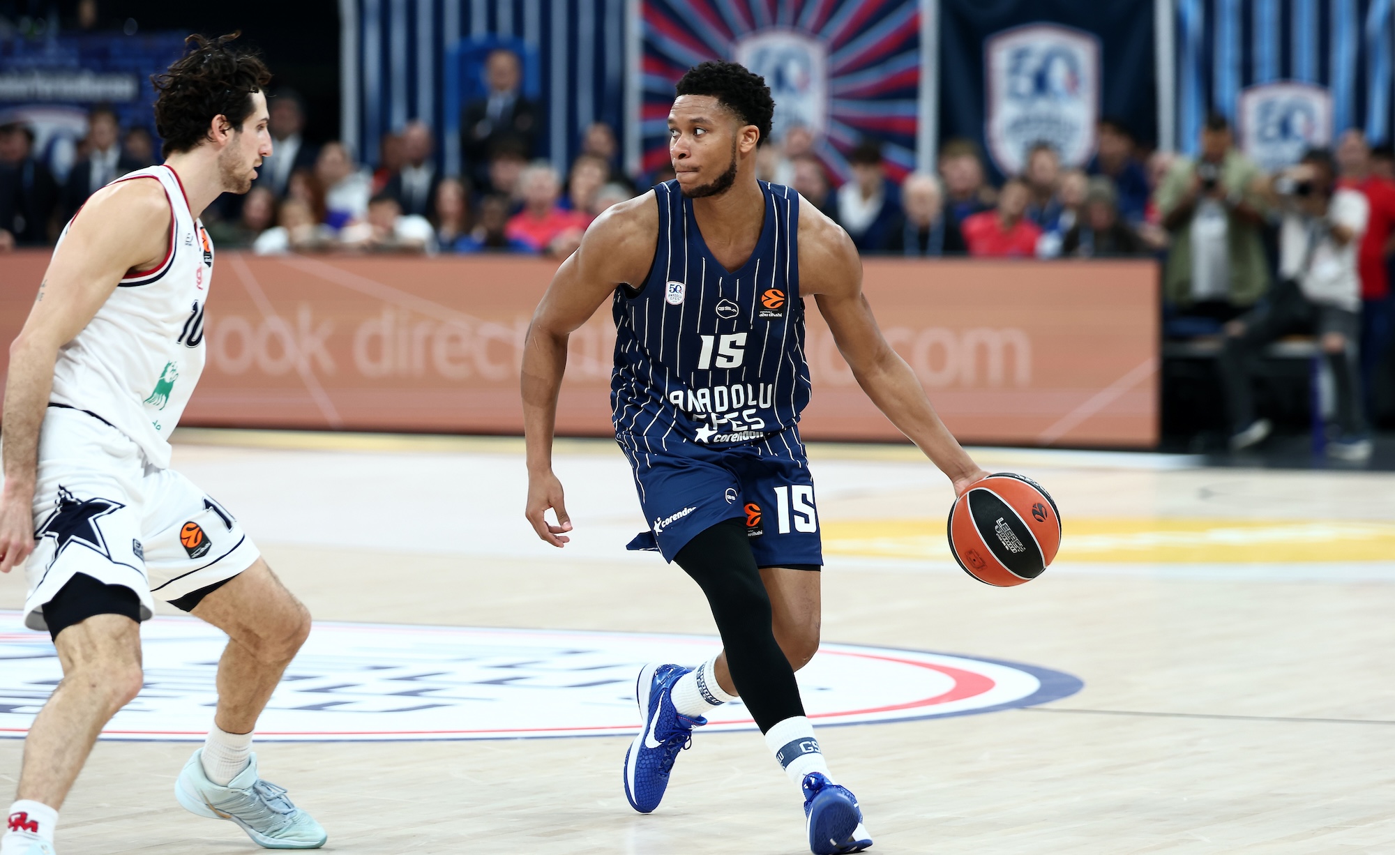 Anadolu Efes: 93 - EA7 Emporio Armani Milan: 97