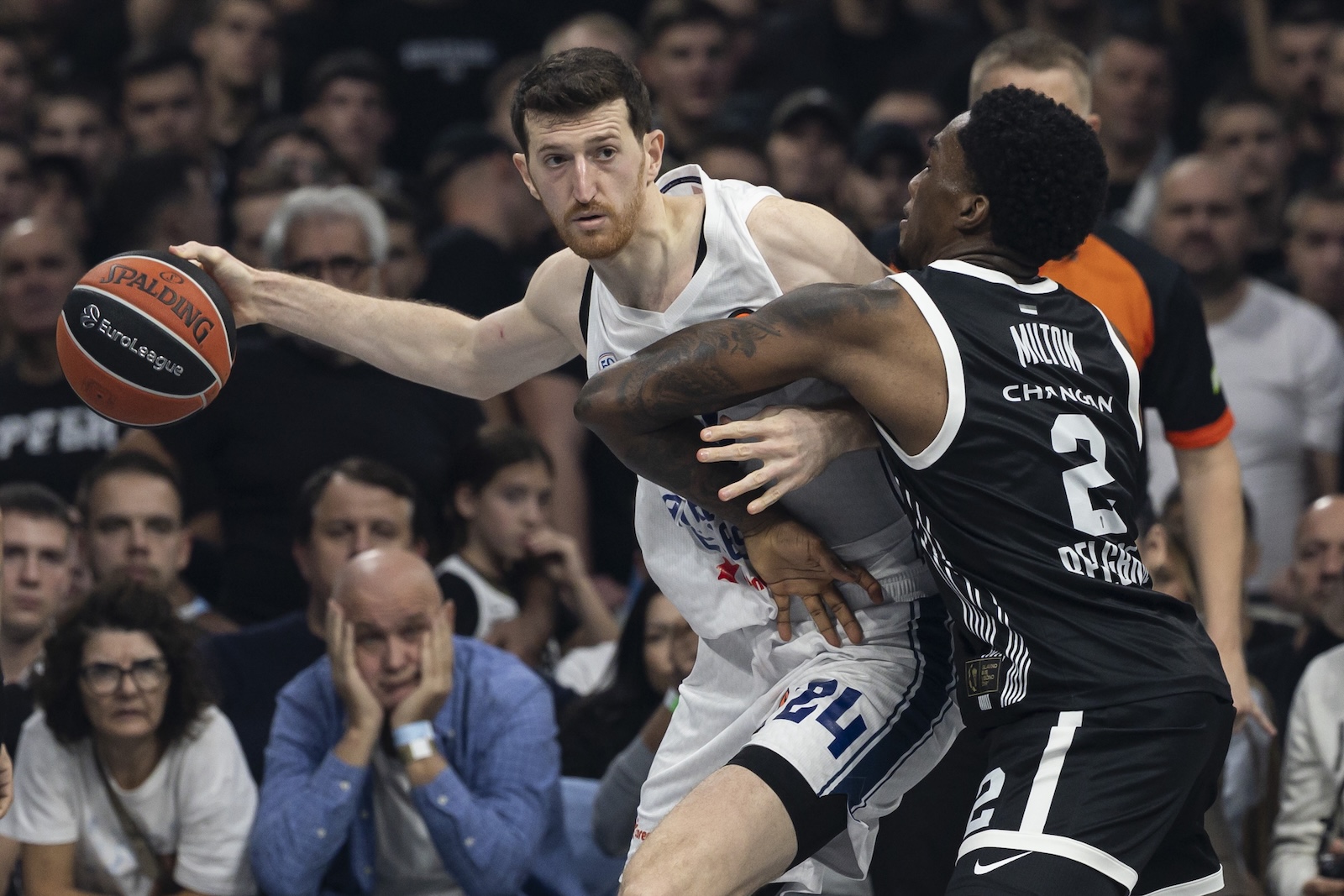 Partizan: 93 - Anadolu Efes: 87