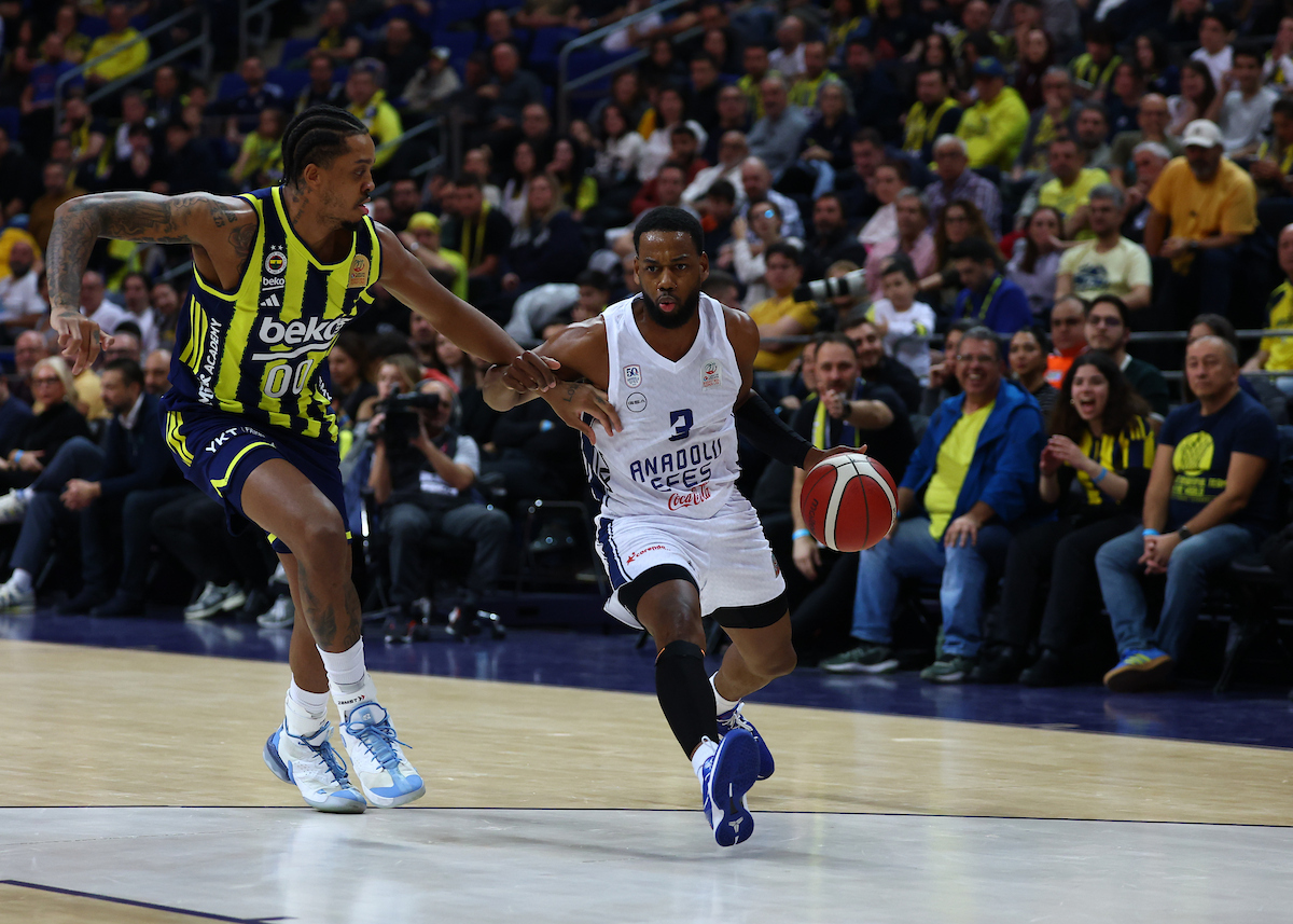 Fenerbahçe Beko: 97 - Anadolu Efes: 94