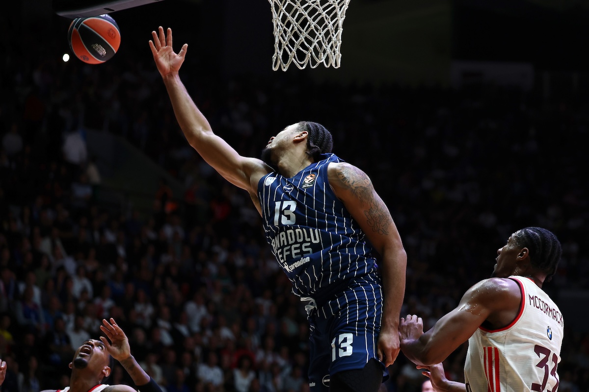 Antalya’da Galibiyet Bizim: 74-72