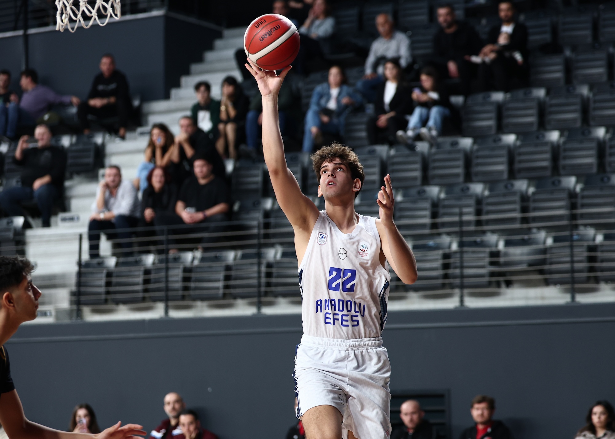 Gençlerimiz BGL’ye Farklı Galibiyet ile Başladı: 96-61