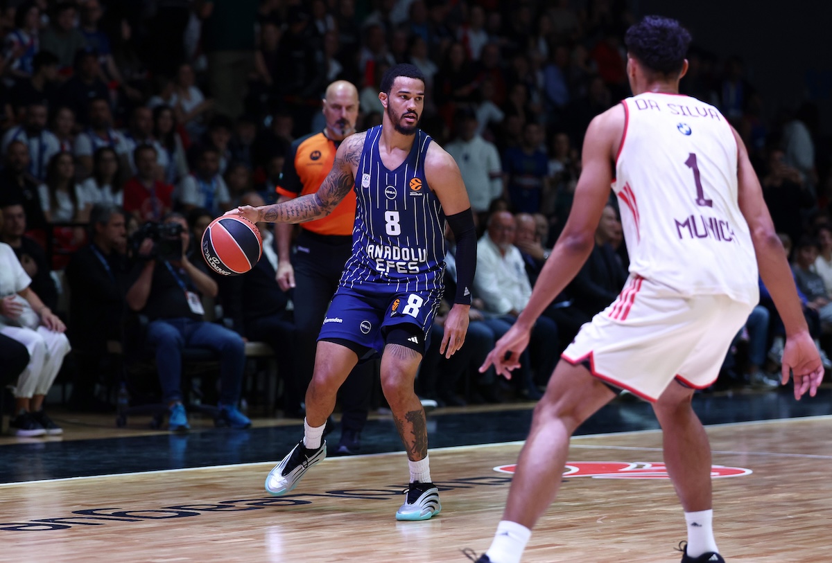 Antalya’da Galibiyet Bizim: 74-72