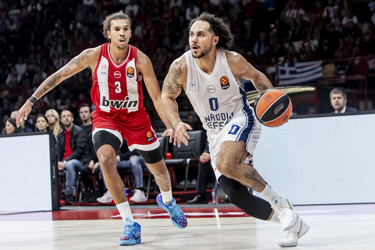 Olympiacos Deplasmanında Galibiz: 82-78