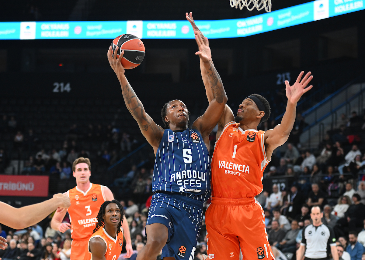 Valencia Basket’i 107-90’lık Skor ile Mağlup Ettik...