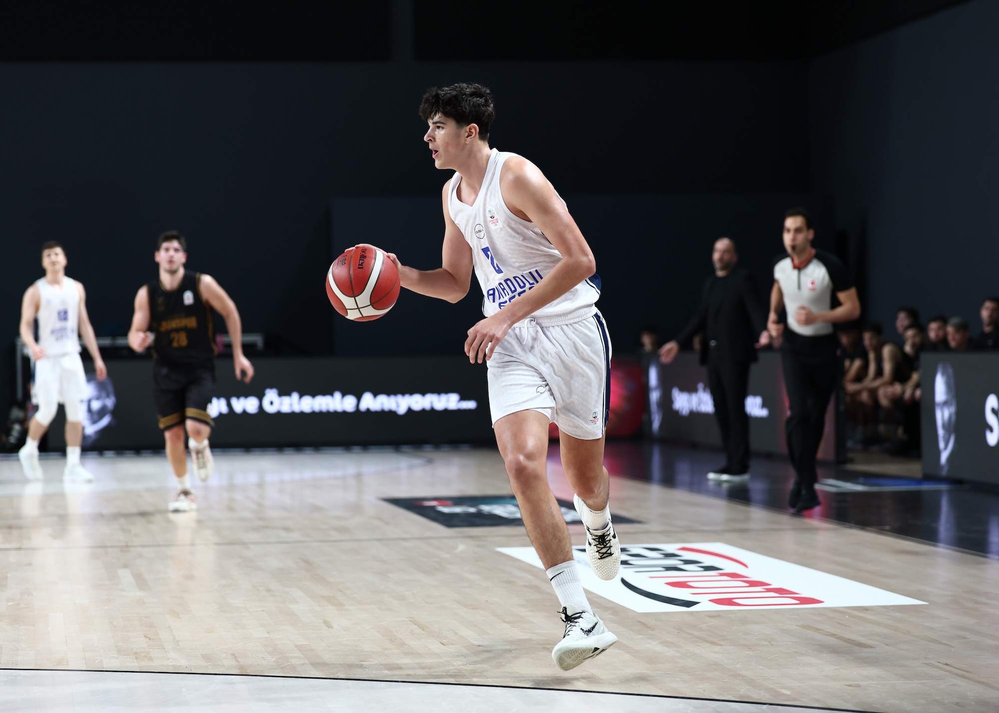 Gençlerimiz BGL’ye Farklı Galibiyet ile Başladı: 96-61