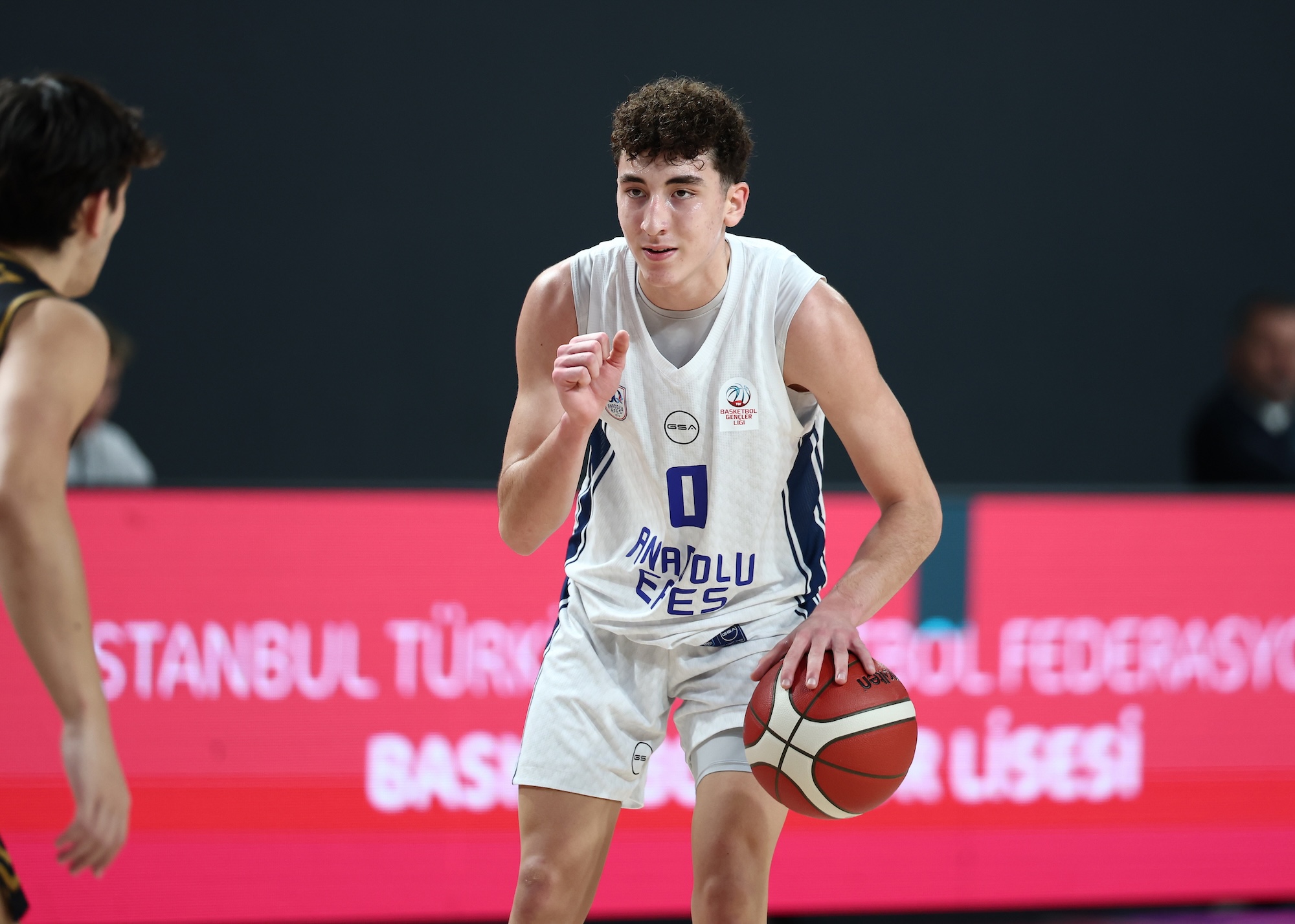 Gençlerimiz BGL’ye Farklı Galibiyet ile Başladı: 96-61