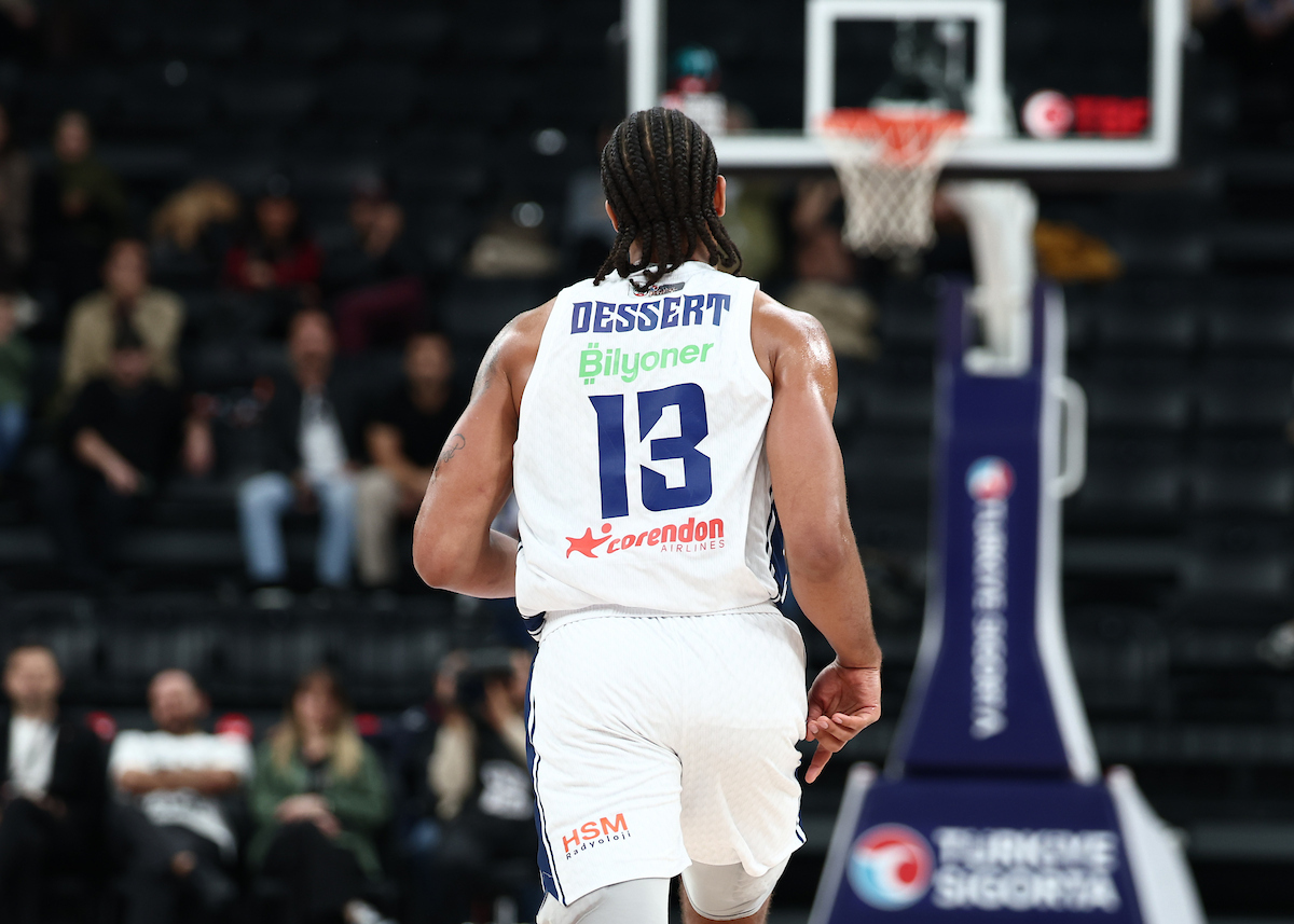 BSL’de Farklı Galibiz: 104-72