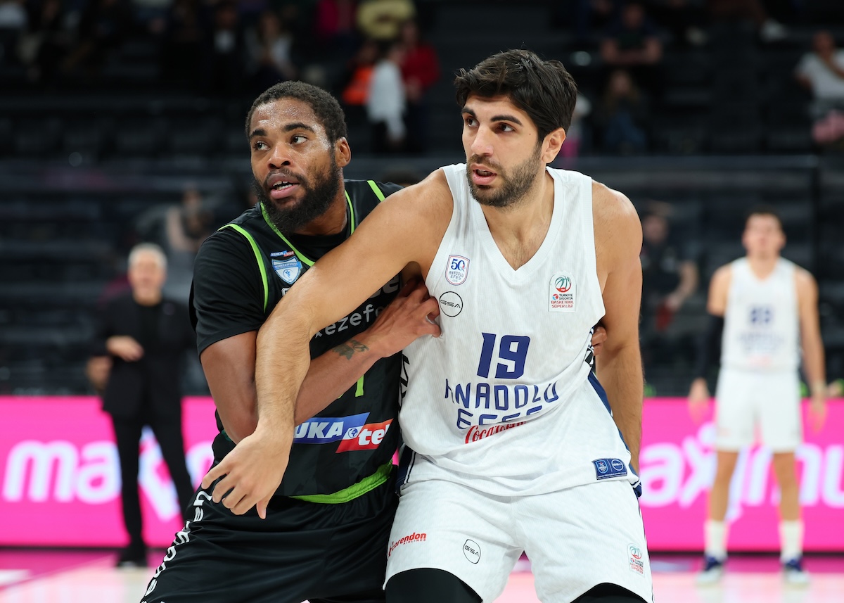 Yukatel Merkezefendi Belediyesi Basket’i 90-72 Mağlup Ettik...