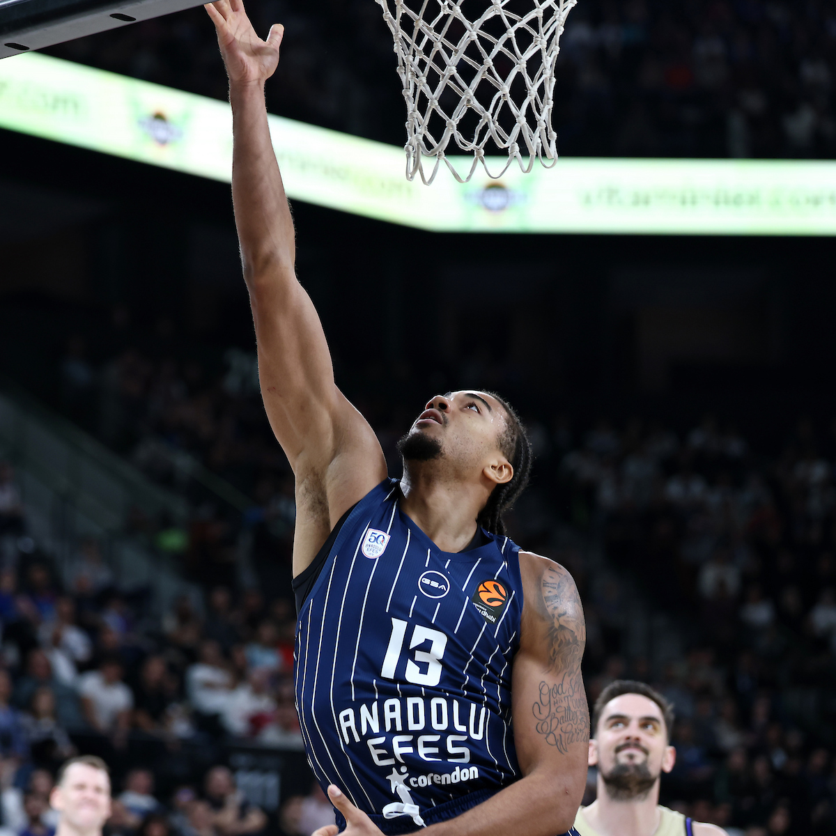 Evimizde Barcelona’ya Geçit Yok: 74-73