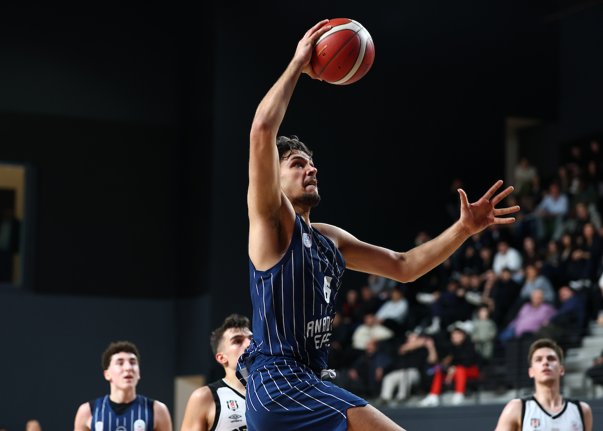 Beşiktaş’ı 90-87 Yenen Gençlerimiz BGL'de Yenilgisiz Liderliğini Sürdürdü...