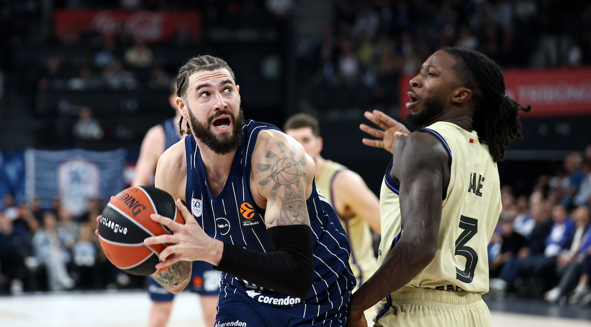 Evimizde Barcelona’ya Geçit Yok: 74-73