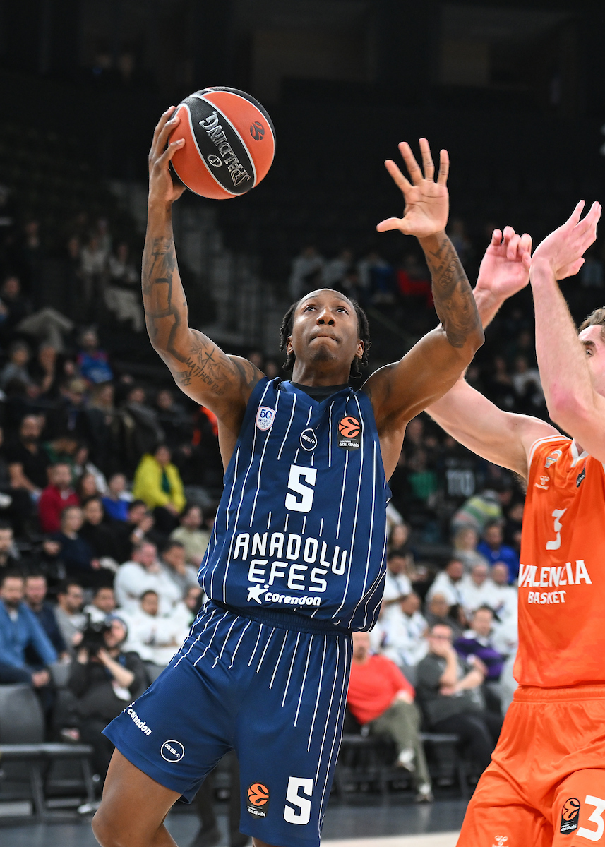 Valencia Basket’i 107-90’lık Skor ile Mağlup Ettik...