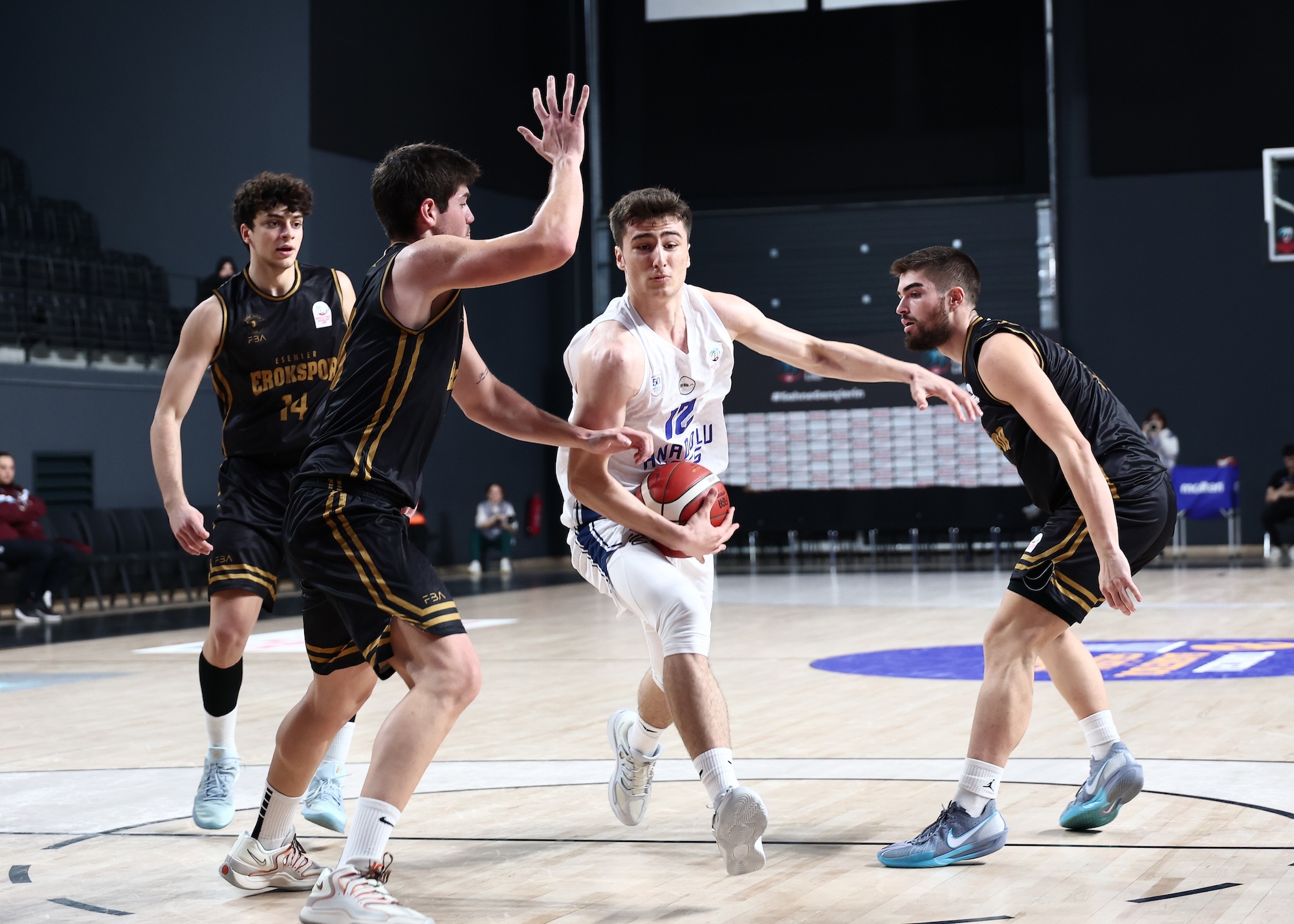 Gençlerimiz BGL’ye Farklı Galibiyet ile Başladı: 96-61