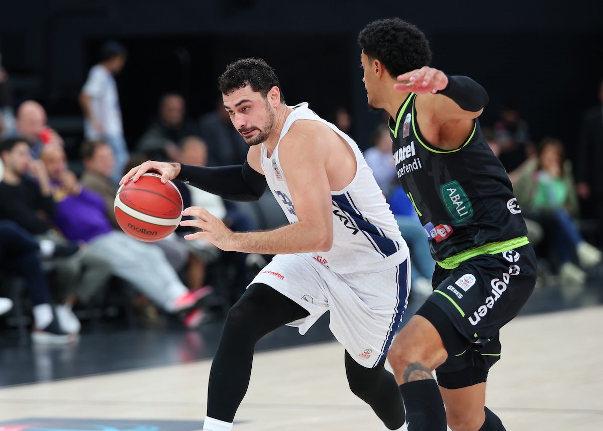 Yukatel Merkezefendi Belediyesi Basket’i 90-72 Mağlup Ettik...