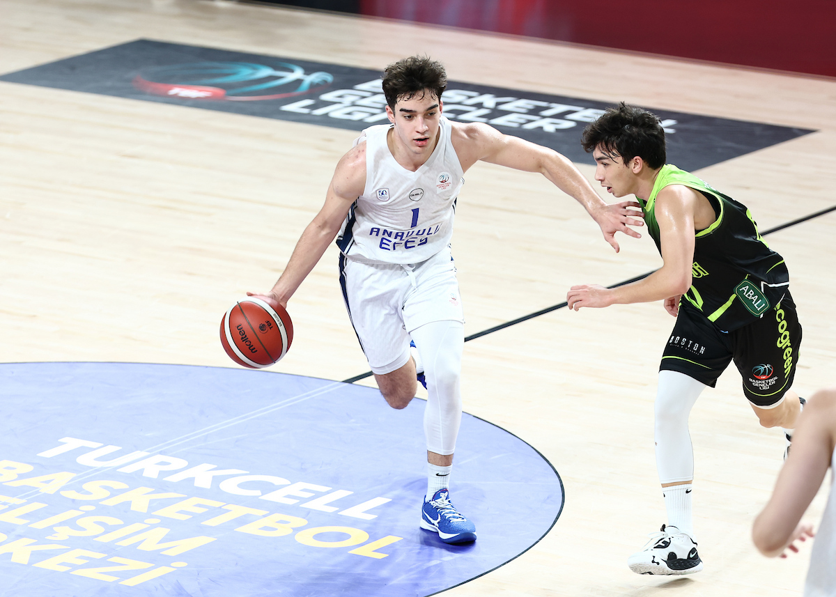 Gençlerimiz Üçte Üç Yaptı: 117-48