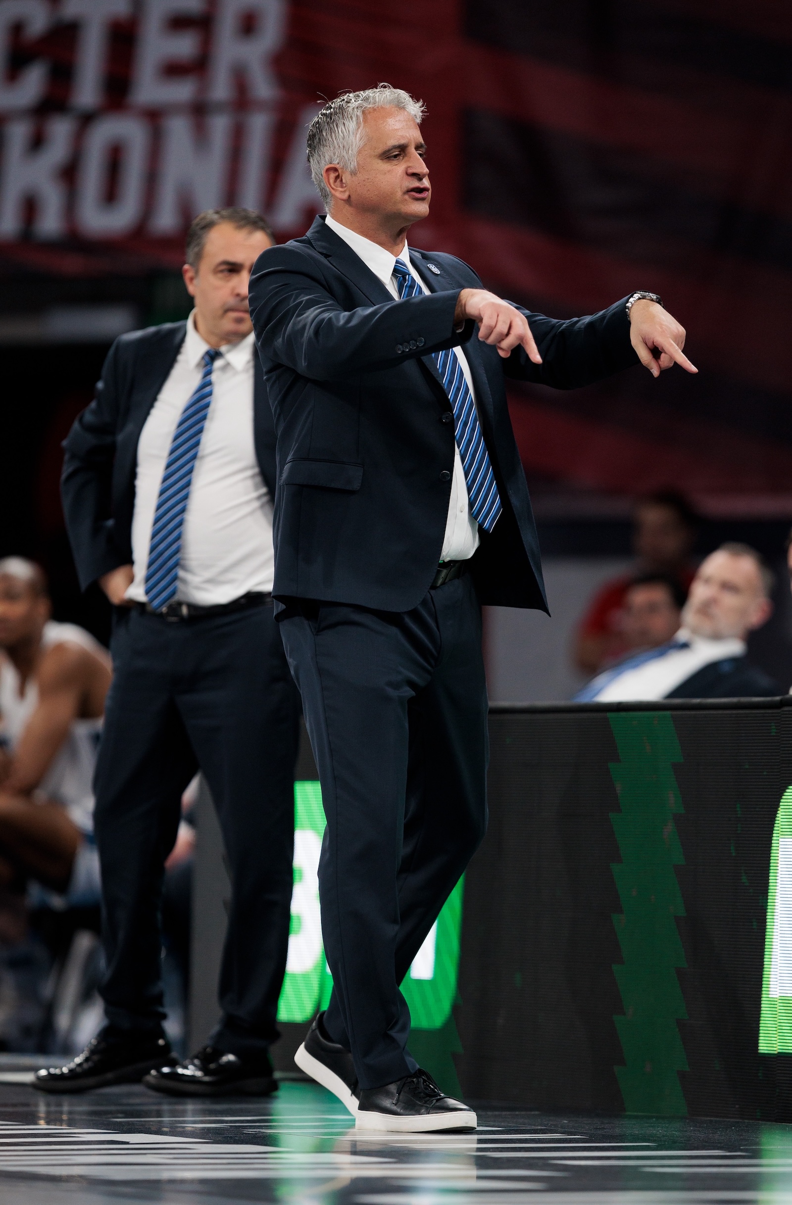 Baskonia Vitoria-Gasteiz: 86 - Anadolu Efes: 75