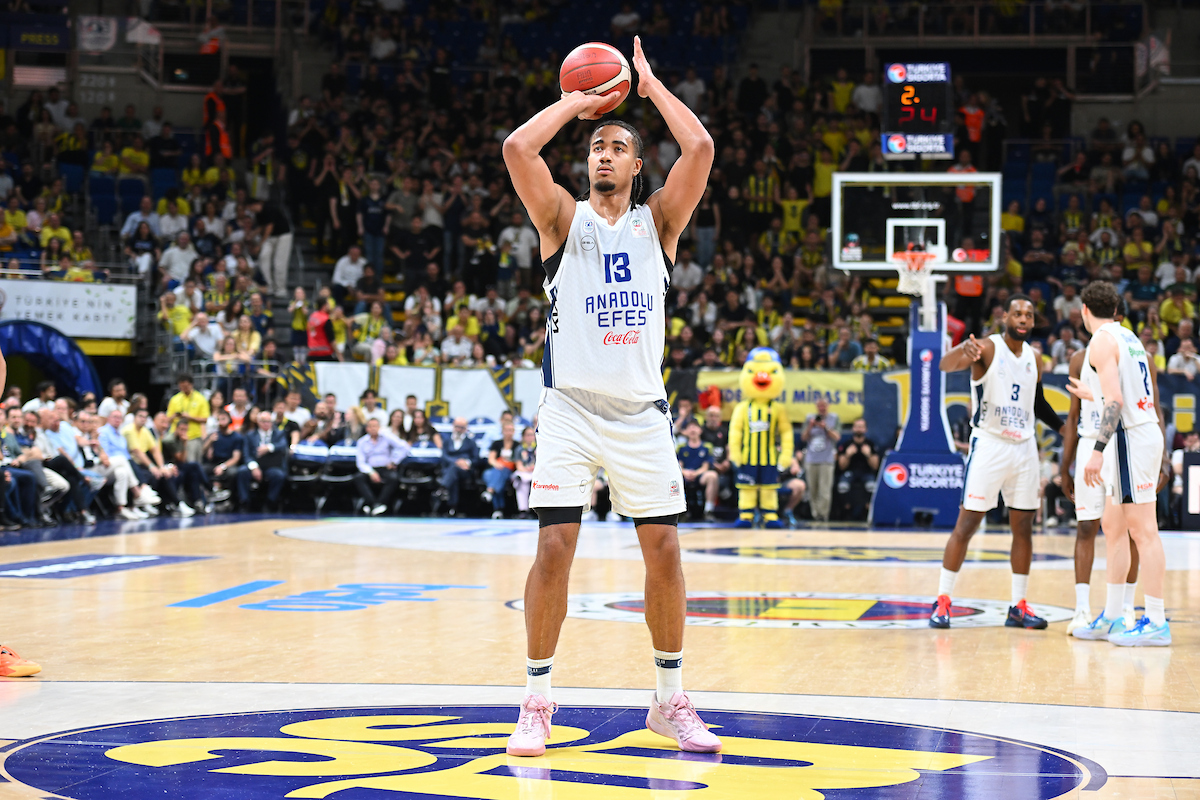 Fenerbahçe Beko: 73 - Anadolu Efes: 72