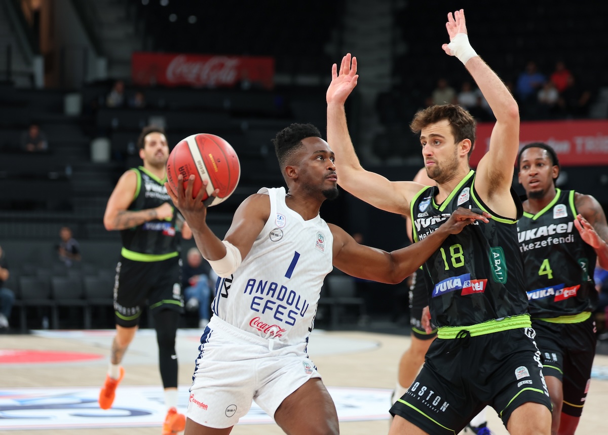 Yukatel Merkezefendi Belediyesi Basket’i 90-72 Mağlup Ettik...