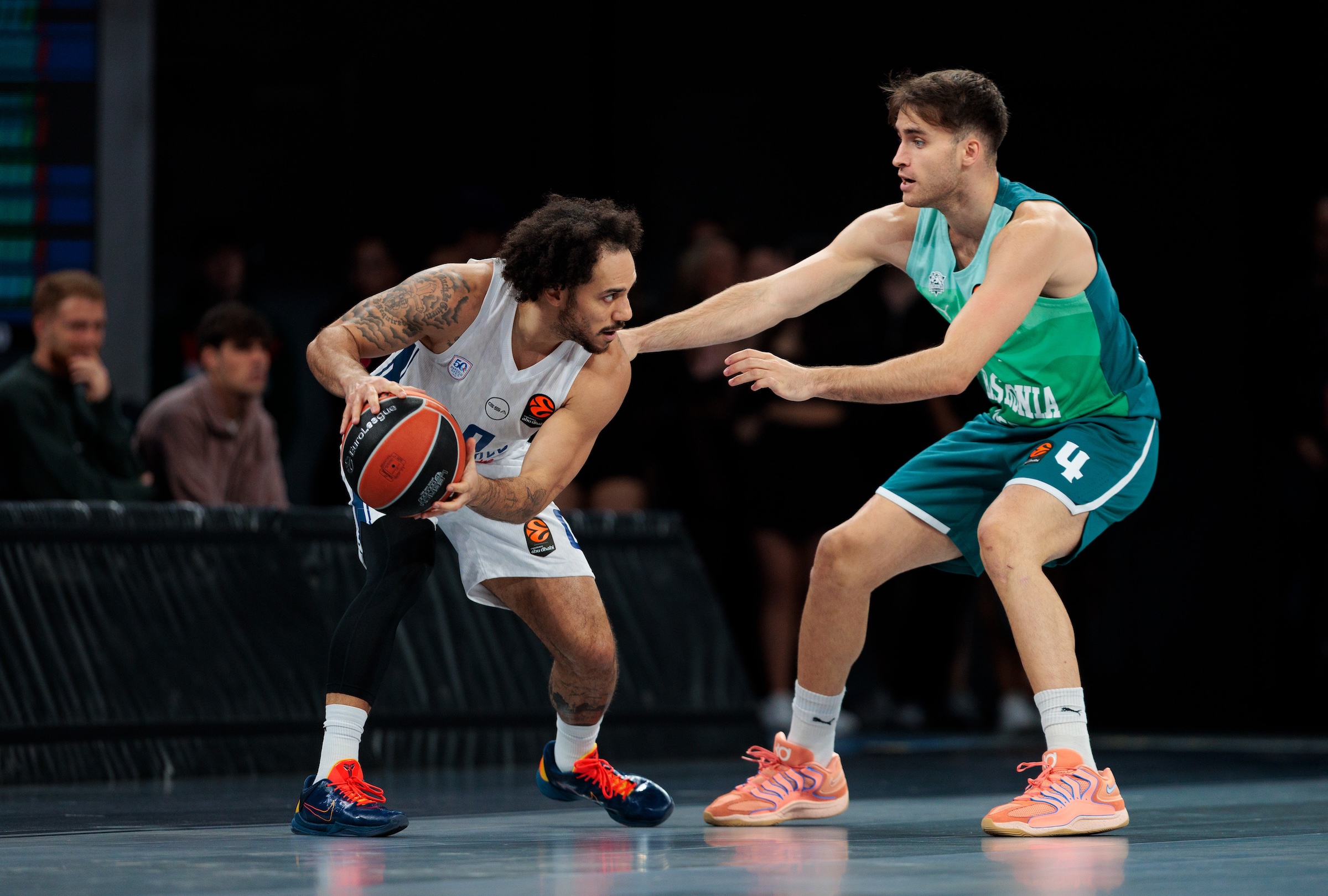 Baskonia Vitoria-Gasteiz: 86 - Anadolu Efes: 75