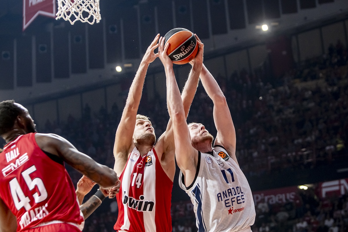 Olympiacos Deplasmanında Galibiz: 82-78
